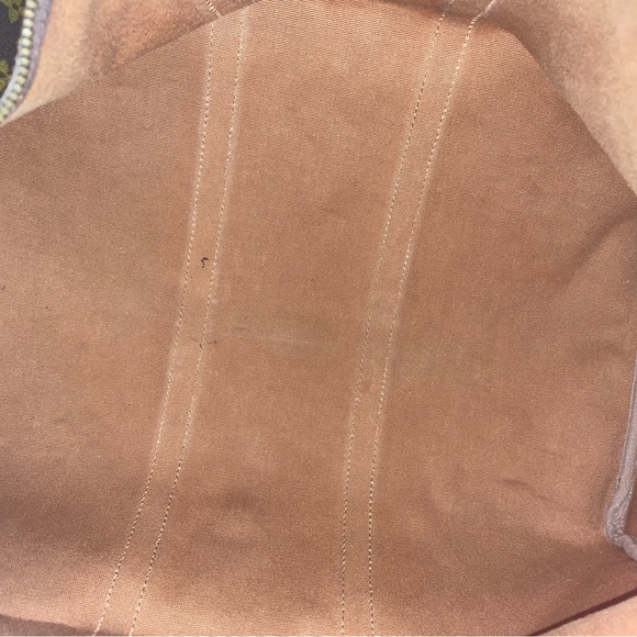 🔥 Auth LV 50 Keepall - Picture 9 of 10